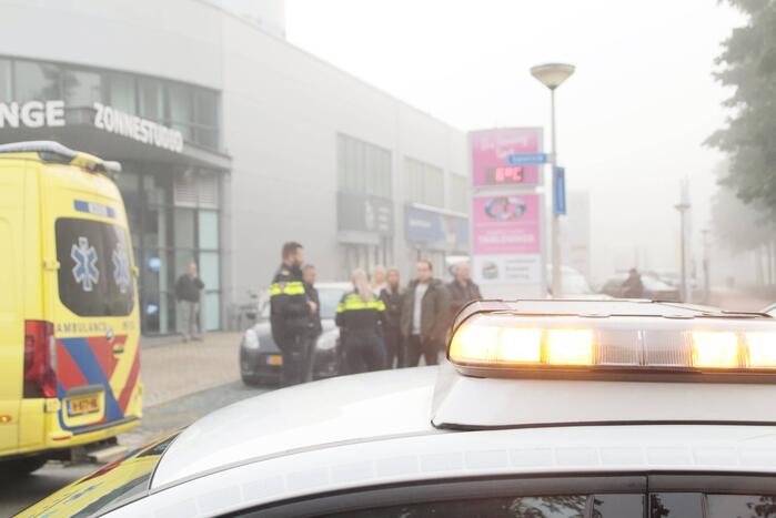 Brommerrijdster gewond bij aanrijding met auto op Calveen