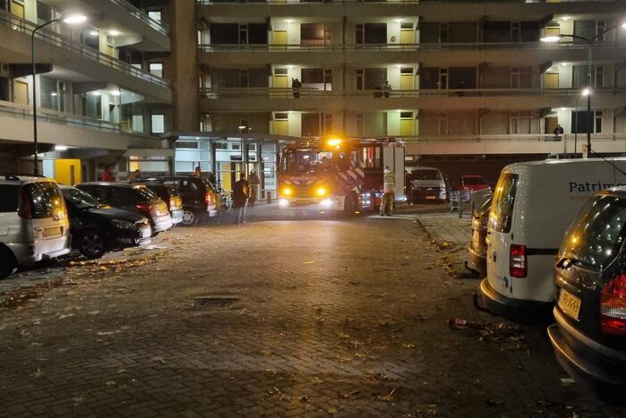 Kelderbox van appartement vol met rook door scooter