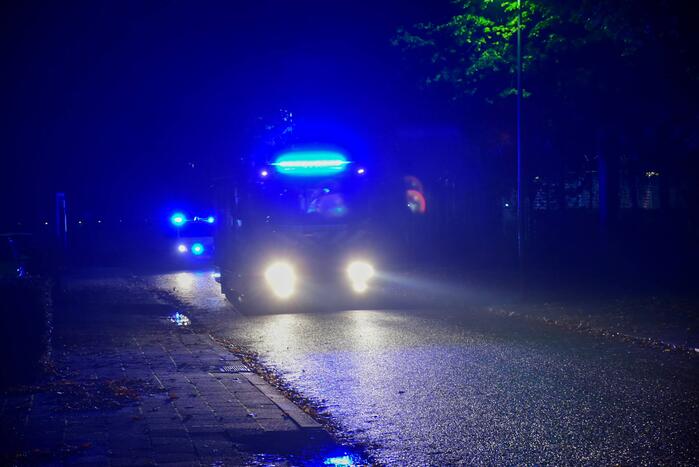 Gedetineerde steekt cel in brand