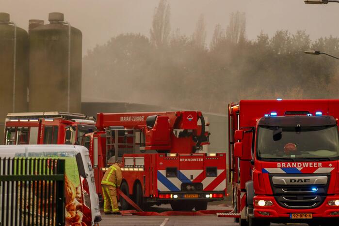 Brand in leegstaande kippenstal