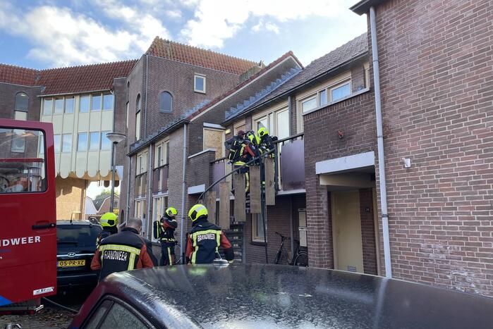 Deur open gezaagd bij brand