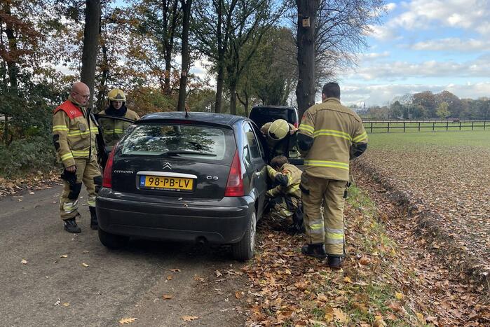 Brandlucht in auto