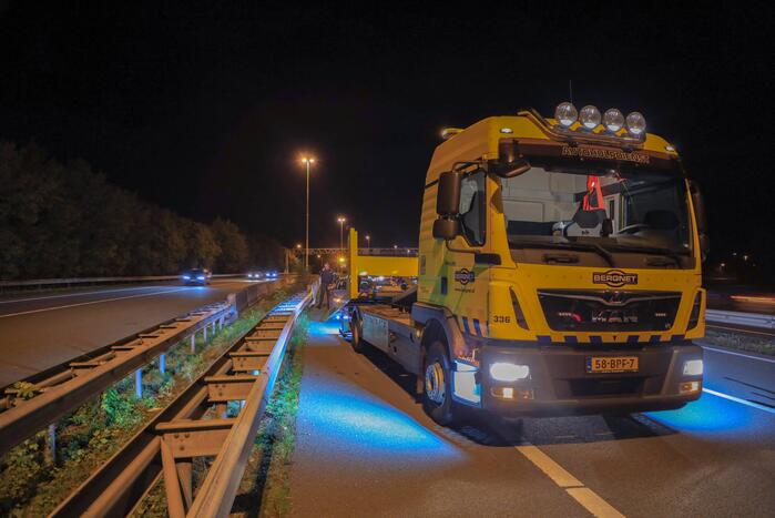 Schade bij kettingbotsing op snelweg