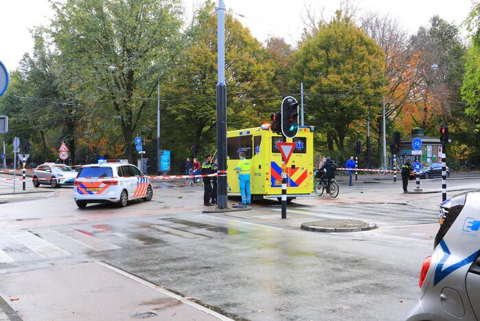 Persoon op fiets aangereden door auto