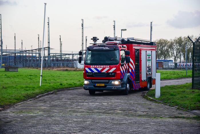Dikke rookwolken bij uitslaande brand in verdeelstation