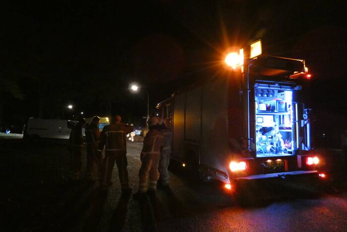 Personenauto belandt in tuin na ongeval met bestelbus