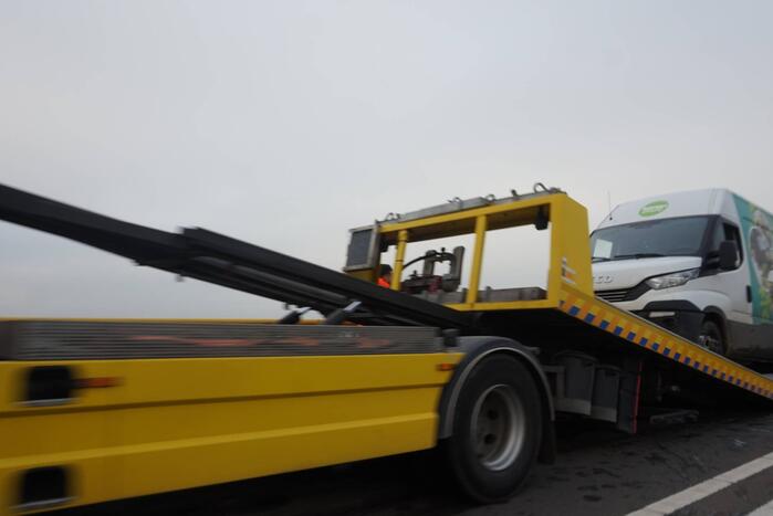 Enorme vertraging door brand in bestelbus