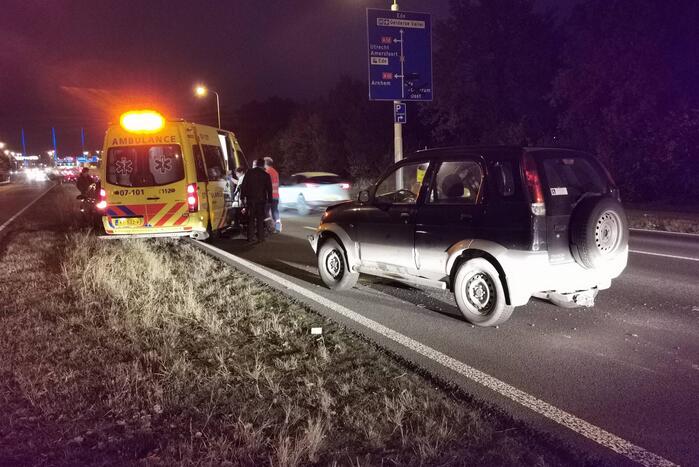 Meerdere auto's en mobiele kraan botsen