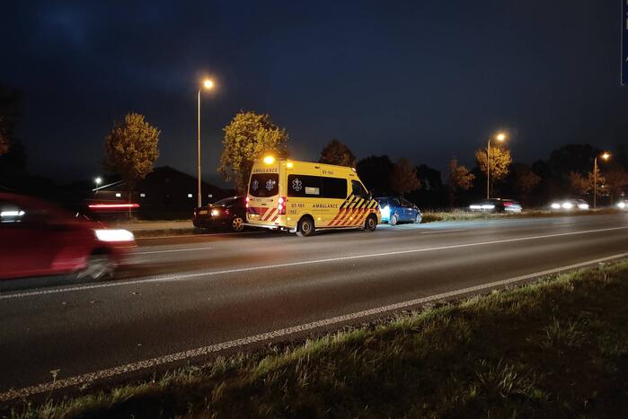 Meerdere auto's en mobiele kraan botsen