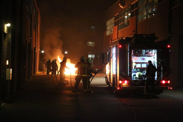 Papiercontainer in brand