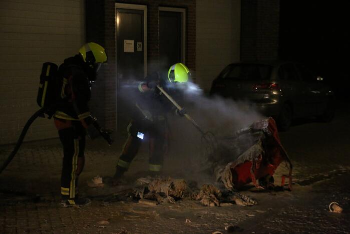 Papiercontainer in brand