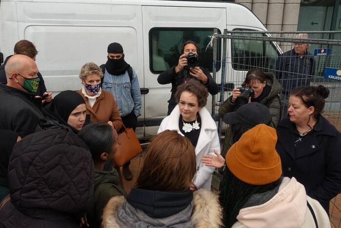 Gedupeerden toeslagenaffaire protesteren bij Belastingdienst