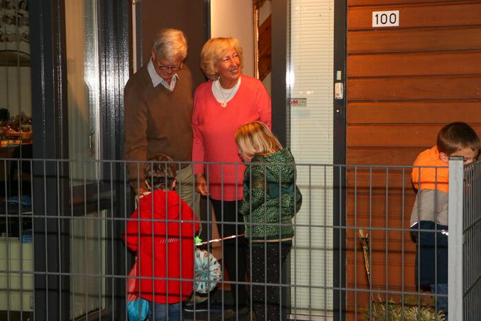 Kinderen langs de deuren voor Sint-Maarten