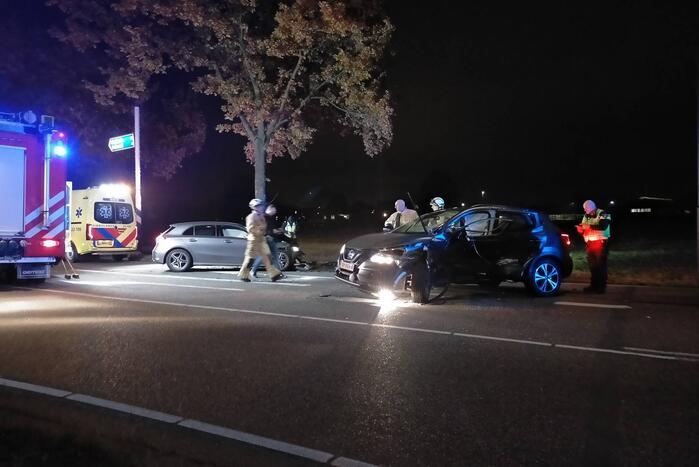 Veel schade na ongeval op kruising