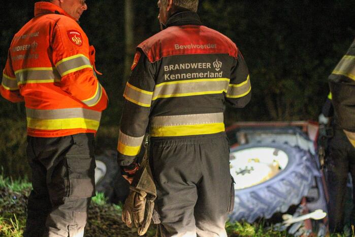 Tractor belandt in sloot