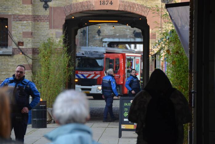 Bedrijfsverzamelgebouw ontruimd na afgaan brandalarm