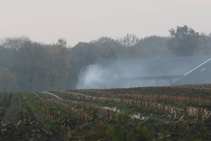 Veel rook bij brand op boerderij