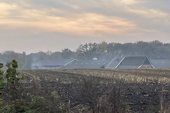Veel rook bij brand op boerderij