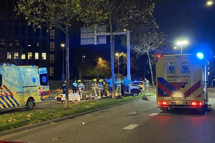 Bestuurder bekneld door ernstig ongeval