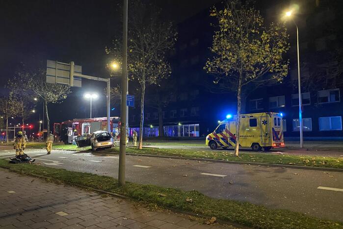 Bestuurder bekneld door ernstig ongeval