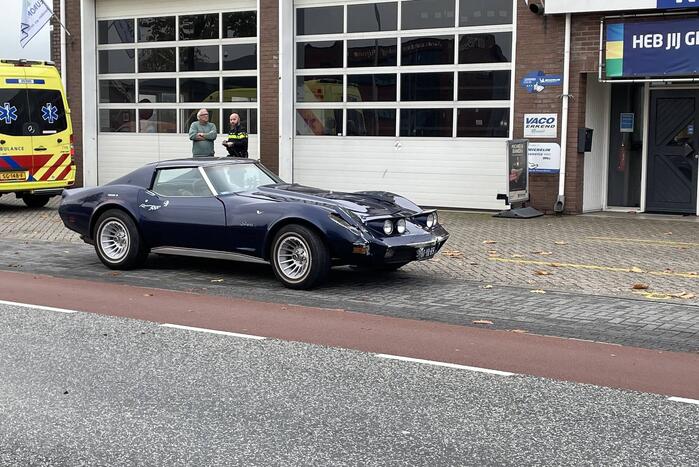 Gewonde bij botsing tussen busje en oldtimer