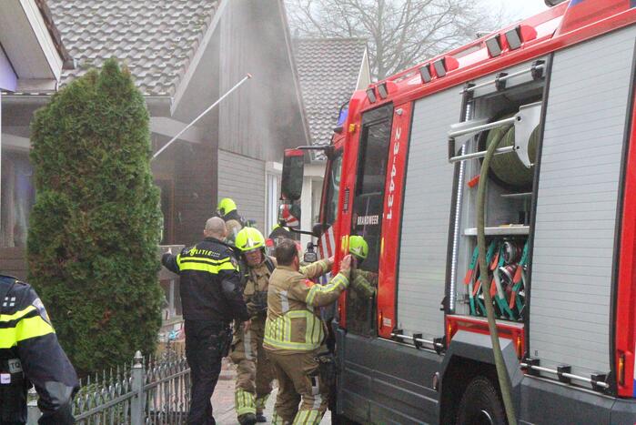 Veel rook door brand in chalet