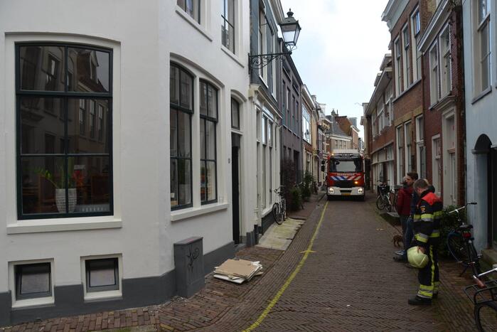 Brandweer onderzoekt mogelijke gaslucht in woning