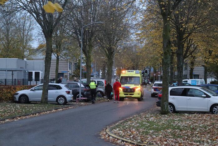 Jongeman aangereden door personenauto