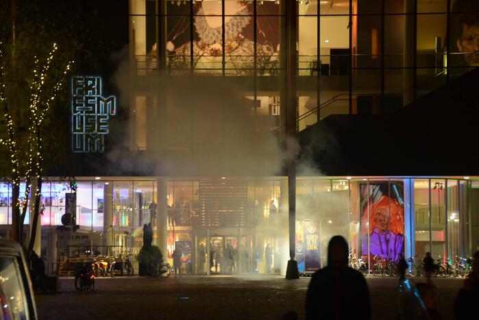 Honderden kroeggangers op straat door sluiting kroegen