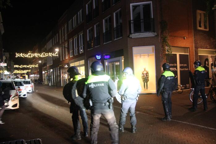 Honderden kroeggangers op straat door sluiting kroegen