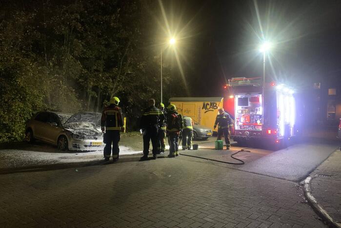 Schade aan personenauto door brand