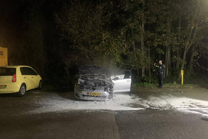 Schade aan personenauto door brand