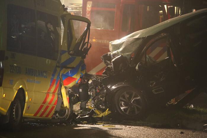 Drie slachtoffers overleden door ongeval tussen ambulance en personenauto