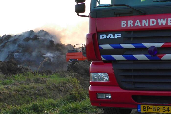 Flinke rookontwikkeling bij brand in hooibaal