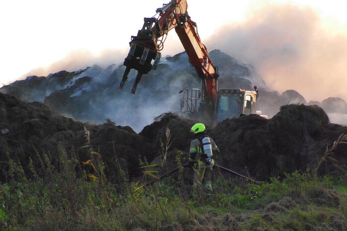 Flinke rookontwikkeling bij brand in hooibaal