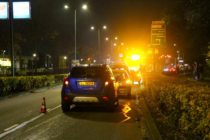 Flinke schade aan personenauto's door kop-staartbotsing