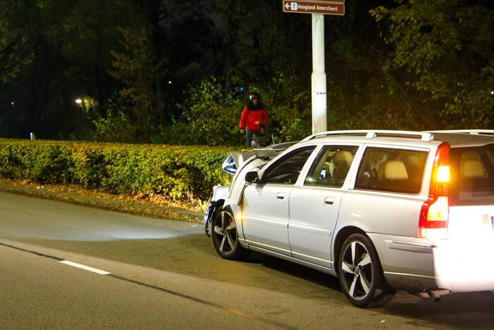 Flinke schade aan personenauto's door kop-staartbotsing