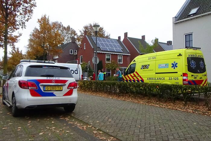 Persoon gewond bij botsing met bestelbus