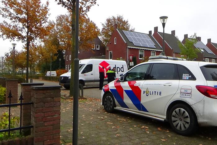 Persoon gewond bij botsing met bestelbus