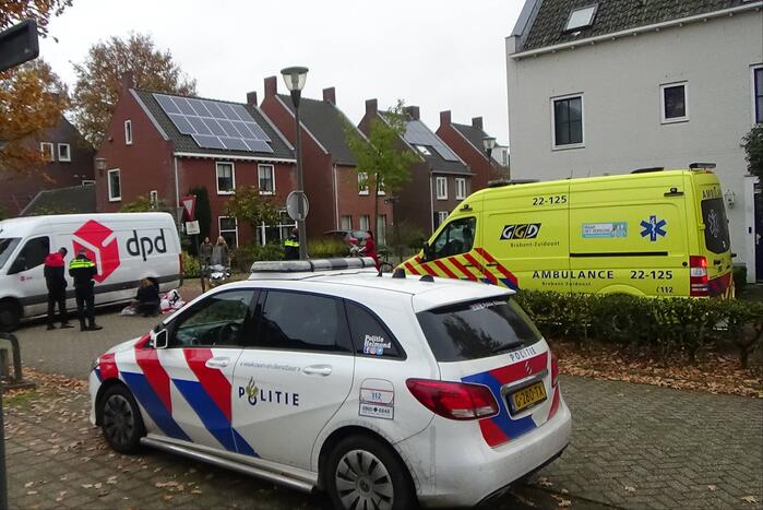 Persoon gewond bij botsing met bestelbus