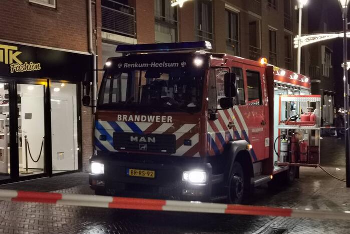 Appartementen ontruimd door brand in winkelpand