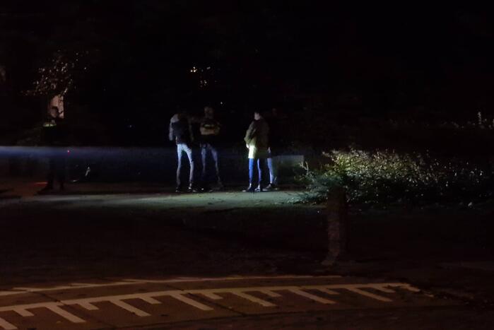 Politie doet onderzoek door incident bij woning