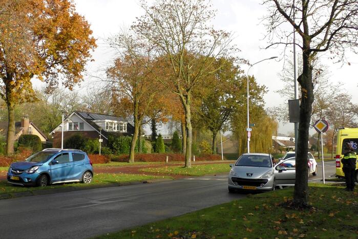 Twee auto's betrokken bij kop-staartbotsing