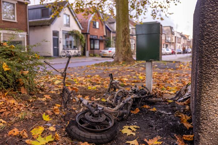 Opnieuw gaat een Go Sharing-deelscooter in de hens
