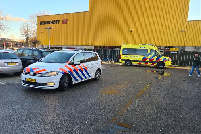 Kind bij binnenspeeltuin Ballorig overgebracht naar het ziekenhuis