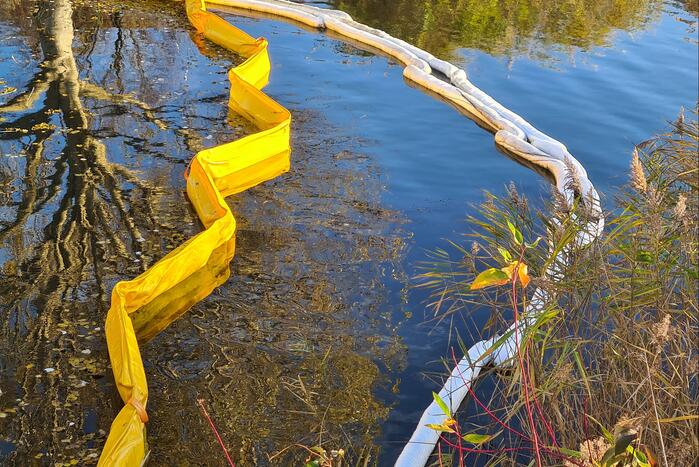 Omgevallen hijskraan geborgen