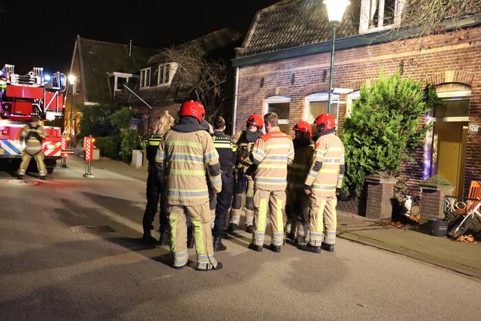 Brand in schoorsteen van woning
