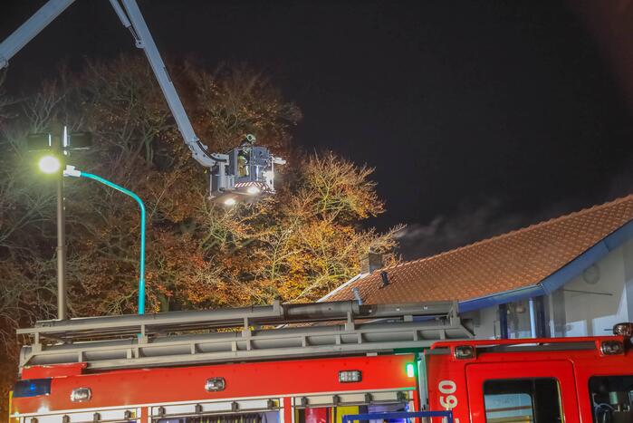 Uitslaande brand in winkelpand