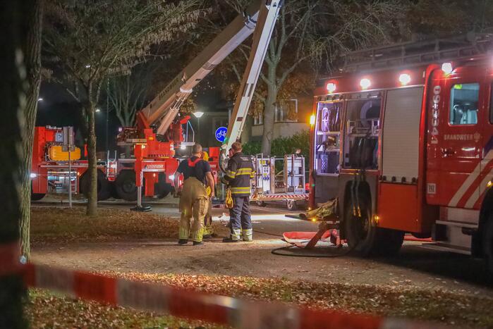 Uitslaande brand in winkelpand