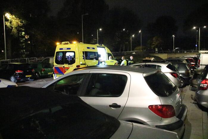 Vrouw ernstig gewond na steekpartij